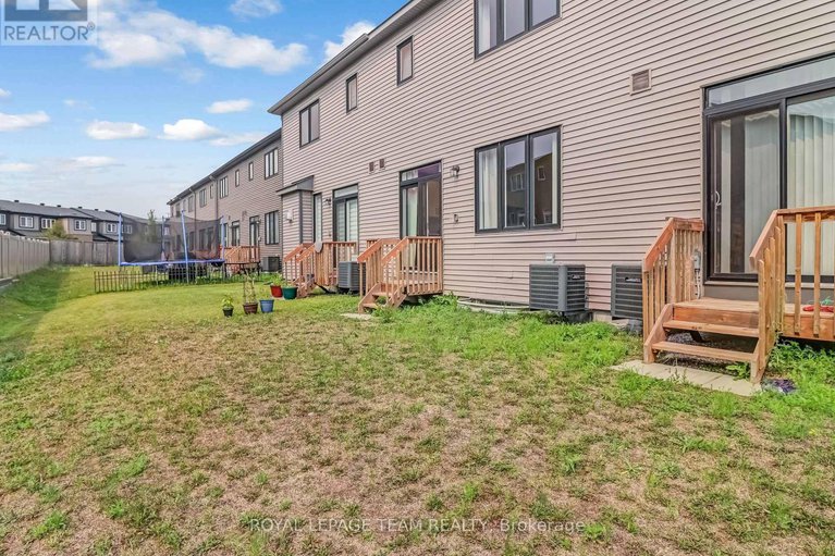 28695778/522-branch-street/hearts-desire/ottawa/ontario/K2J6P3_30