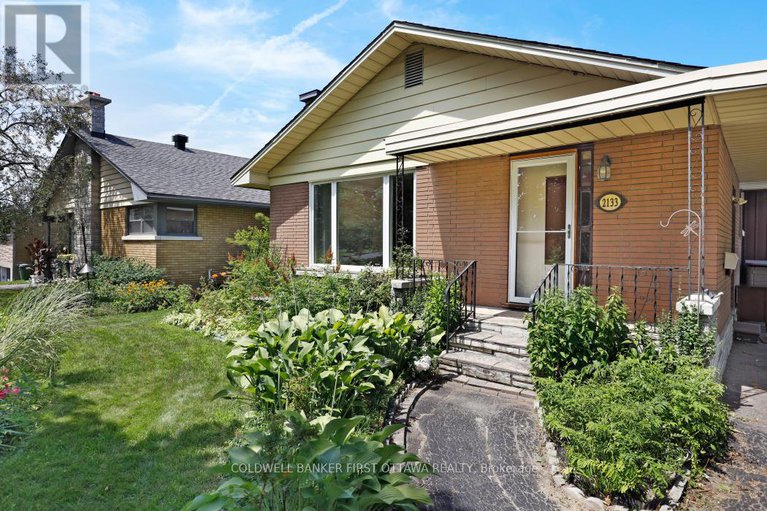 28655520/2133-westbourne-avenue/mckellar-heightsglabar-park/ottawa/ontario/K2A1N3_3