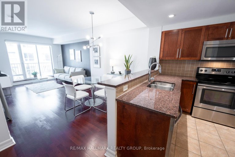 28579926/1007-200-besserer-street/sandy-hill/ottawa/ontario/K1N0A7_8