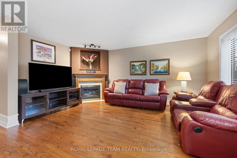 29619101/844-giant-cedars-crescent/riverside-southgloucester-glen/ottawa/ontario/K1V1N9_13