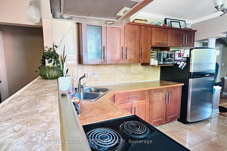 28757381/139-eccles-street/west-centre-town/ottawa/ontario/K1R6S7_6