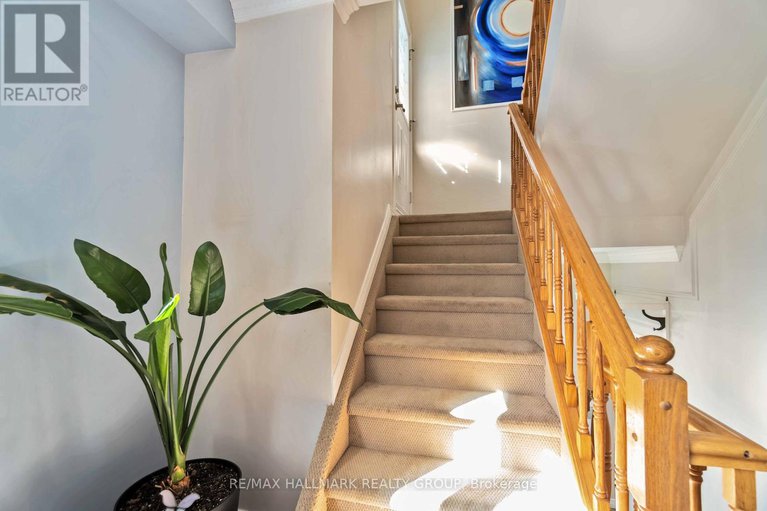 29069268/835-powers-street/town-of-rockland/clarence-rockland/ontario/K4K1K4_17