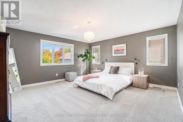 28937544/369-glenbrae-avenue/morgans-grantsouth-march/ottawa/ontario/K2W0C2_20