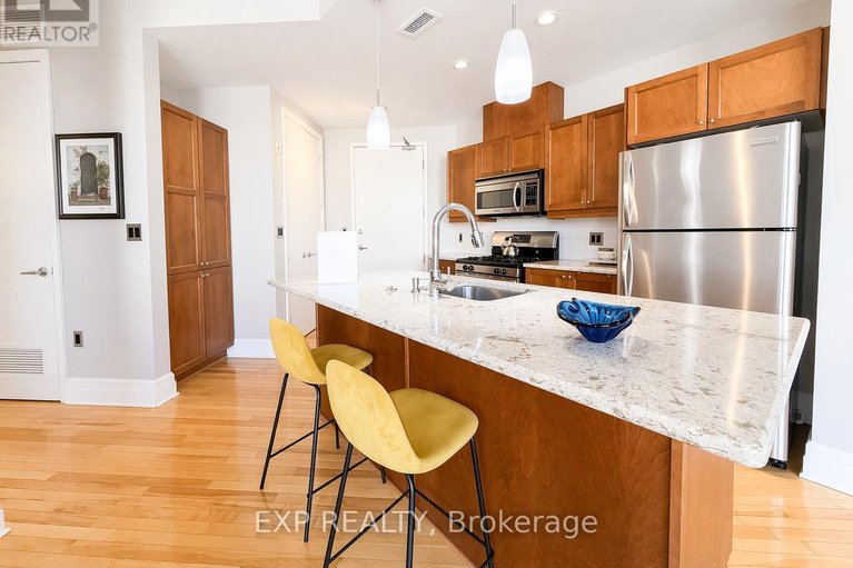 29579526/209-260-besserer-street/sandy-hill/ottawa/ontario/K1N1J3_11