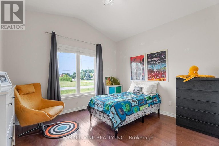 28637622/5607-maklynne-way/vars-village/ottawa/ontario/K0A3H0_20