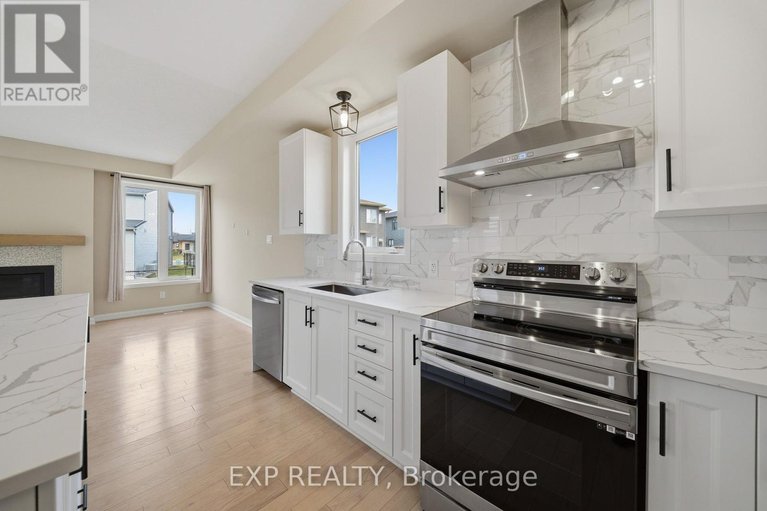 29598094/1220-diamond-street/clarencerockland-twp/clarence-rockland/ontario/K4K0M1_18