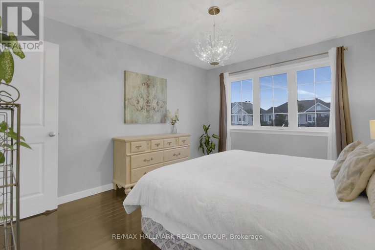 28591389/585-barrick-hill-road/emerald-meadowstrailwest/ottawa/ontario/K2M0B4_32