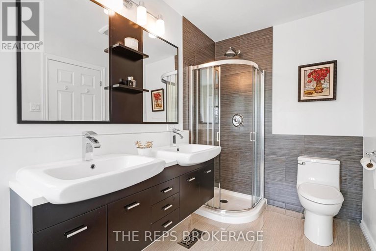 28336978/3062-upper-otterson-place/mooneys-bayrevelstoke/ottawa/ontario/K1V7B6_21