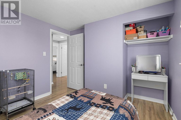 29175531/910-borland-drive/chatelaine-village/ottawa/ontario/K1E1X6_28