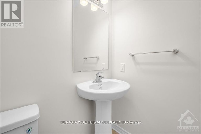 28242948/702-du-rivage-street/town-of-rockland/clarence-rockland/ontario/K4K0K1_13
