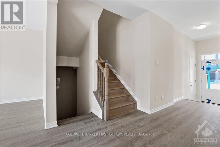 29227987/517-rye-grass-way/half-moon-bay/ottawa/ontario/K2J7A2_16