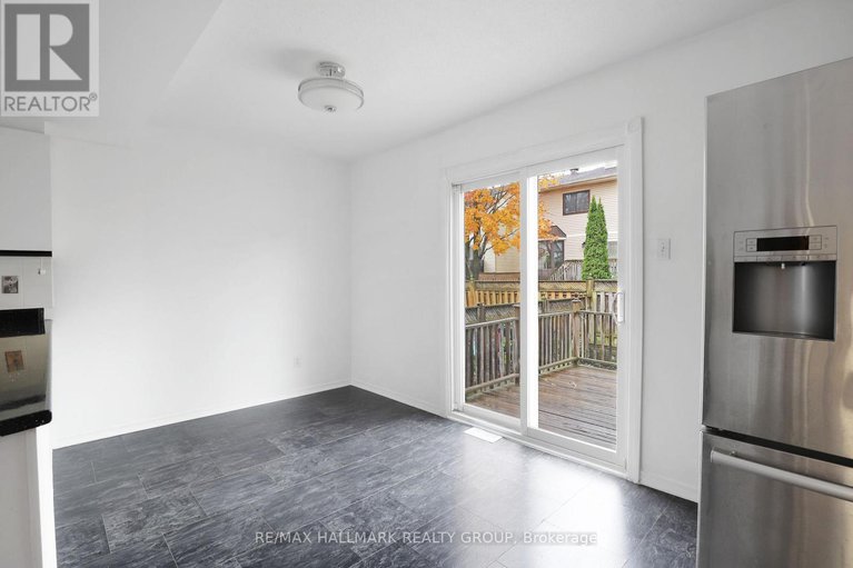 29294142/6-robina-avenue/westcliffe-estates/ottawa/ontario/K2H9R3_11