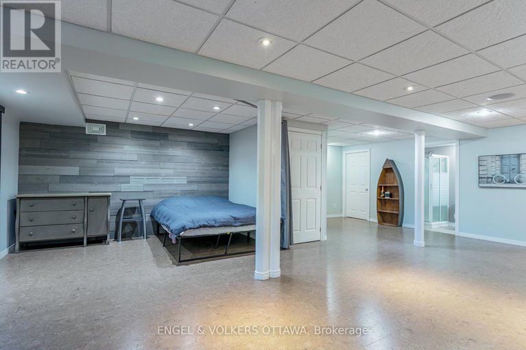 28489478/6149-westwater-crescent/orleans-village/ottawa/ontario/K1W1E1_37