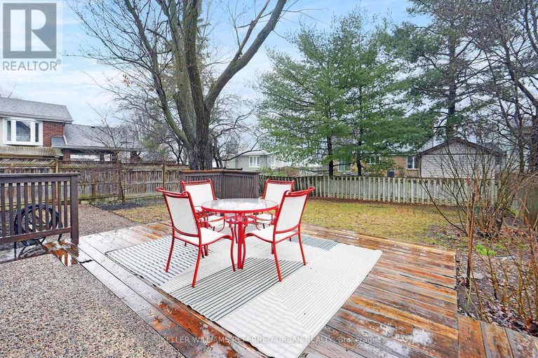 29623295/682-glenhurst-crescent/beacon-hill-north/ottawa/ontario/K1J7B7_29