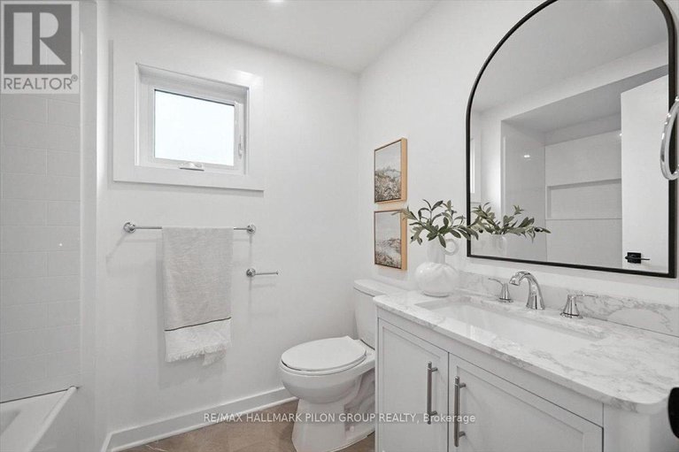 28647832/126-hawk-crescent/hunt-clubwestern-community/ottawa/ontario/K1V9G7_19
