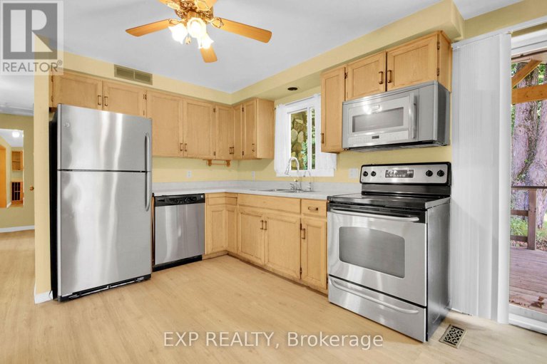 28592980/182-robertson-drive/lanark-highlands-lanark-village/lanark-highlands/ontario/K0G1K0_15