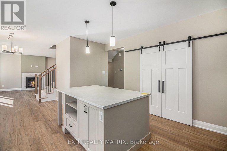 28914597/1375-fribourg-street/embrun/russell/ontario/K0A1W0_8