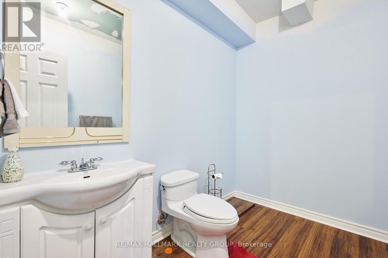 28523937/23-davidson-drive/rothwell-heights/ottawa/ontario/K1J6L7_39