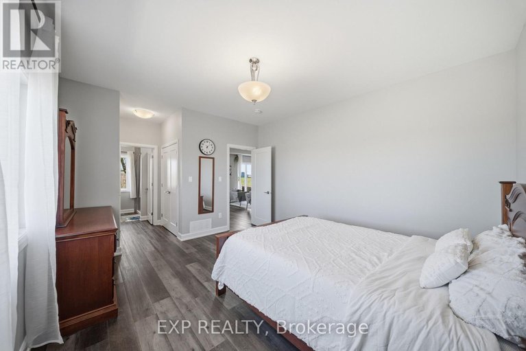 29650528/451-lancaster-lane/winchester/north-dundas/ontario/K0C2K0_15