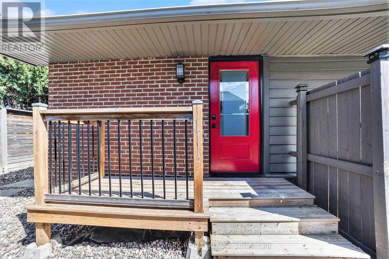 29054397/70-varley-drive/beaverbrook/ottawa/ontario/K2K1H2_22