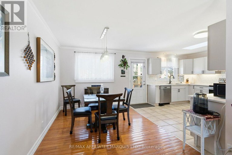 29323072/21-spruce-street/ingleside/south-stormont/ontario/K0C1M0_9