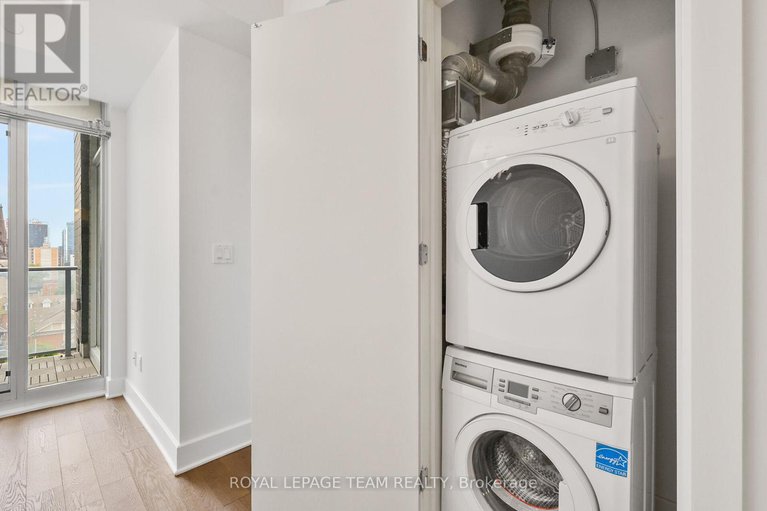 29401290/909-255-bay-street-e/ottawa-centre/ottawa/ontario/K1R0C5_24