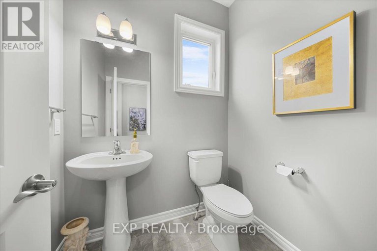 29135889/676-fisher-street/north-grenville-twp-kemptville-south/north-grenville/ontario/K0G1J0_18