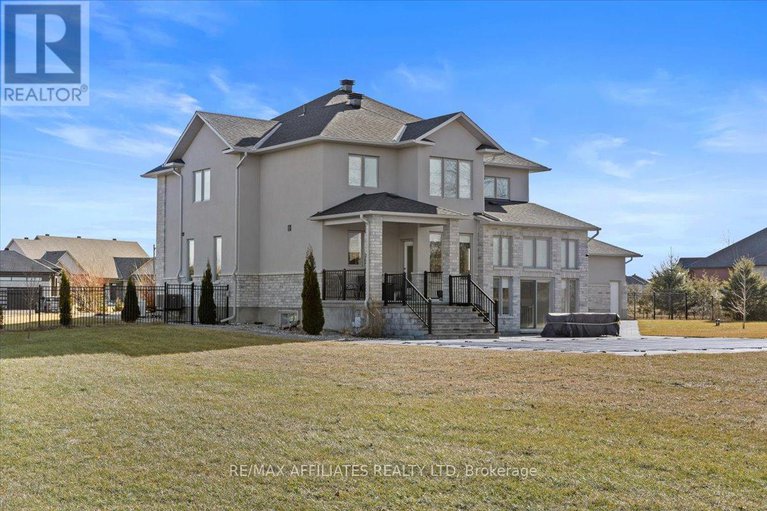 28084122/724-mcmanus-avenue/manotick-village-manotick-estates/ottawa/ontario/K4M0B2_45