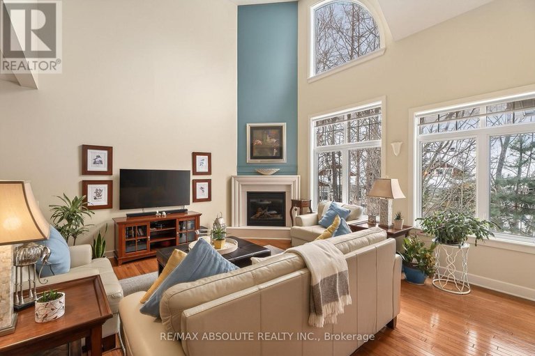 29377754/31-marsh-sparrow-private/morgans-grantsouth-march/ottawa/ontario/K2K3P2_16