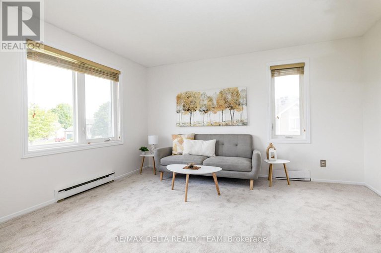 29062903/205-1720-marsala-crescent/fallingbrookpineridge/ottawa/ontario/K4A2G8_2