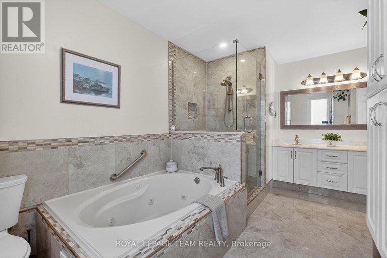 29494254/11-speers-crescent/bridlewood/ottawa/ontario/K2M1W1_26