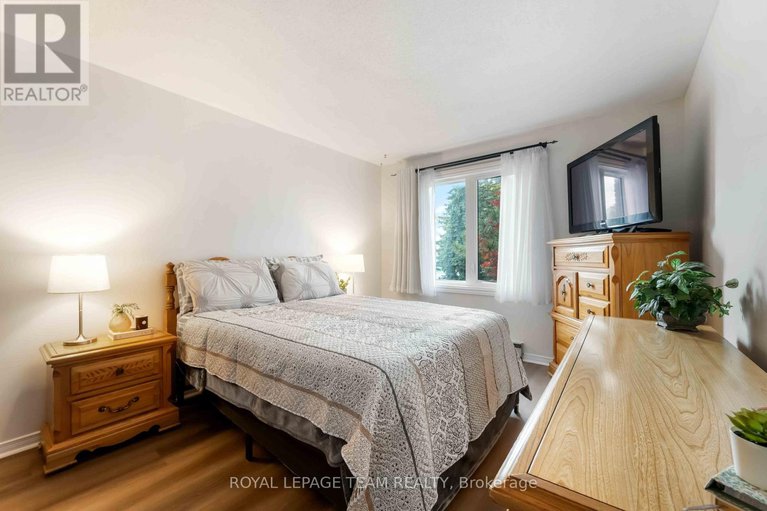 29021768/203-495-canteval-terrace/fallingbrookpineridge/ottawa/ontario/K4A2E1_26
