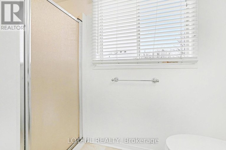 29228355/13-villandry-street/barrhaven-east/ottawa/ontario/K2G6X7_19