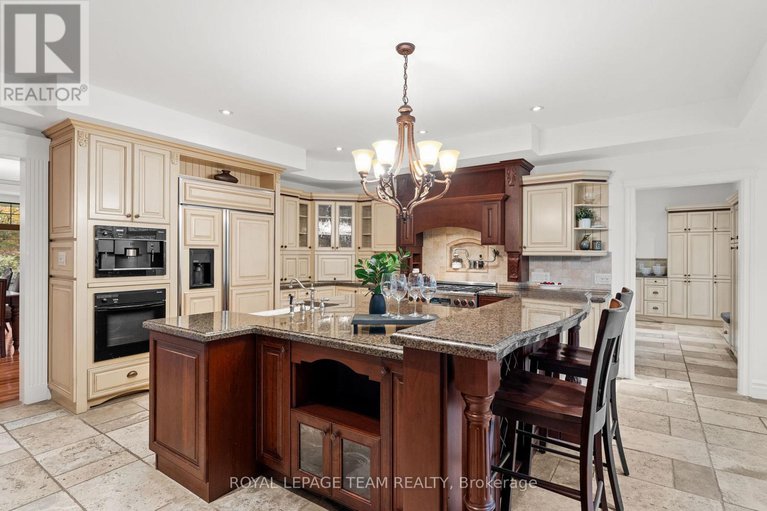 29096709/7-sara-court/fallowfield/ottawa/ontario/K2R1E2_14