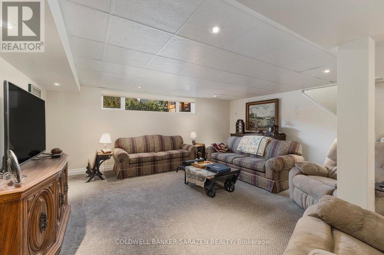 28900709/32-wabalac-drive/mcnabbraeside-twps/mcnabbraeside/ontario/K7S3G9_21