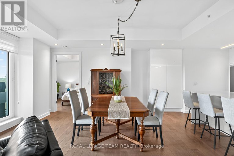 28735068/608-135-barrette-street/vanier/ottawa/ontario/K1L7Z9_13