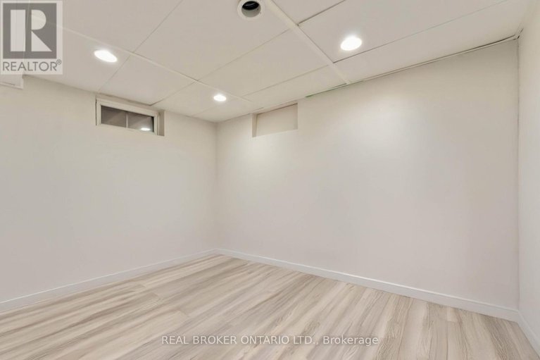 28756532/77-priam-way/westcliffe-estates/ottawa/ontario/K2H8S7_30