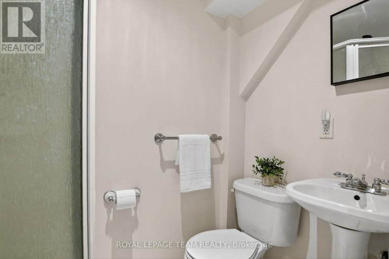 29446611/22-renshaw-avenue/stittsville-central/ottawa/ontario/K2S1G9_76