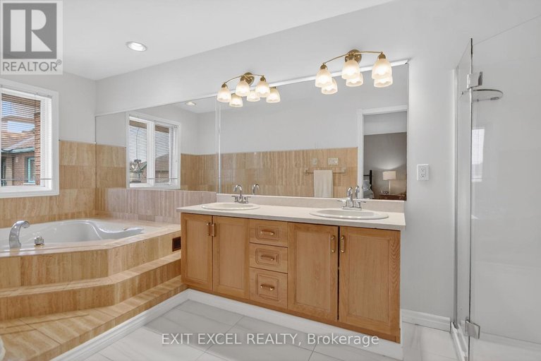 29577468/1093-b-normandy-cr-normandy-crescent/carleton-heights/ottawa/ontario/K2C0L9_30