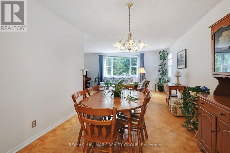 28588248/1307-fairway-drive/manotick-east-to-manotick-station/ottawa/ontario/K4M1B3_12