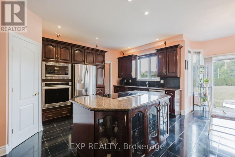 28808188/5472-wicklow-drive/manotick-village-manotick-estates/ottawa/ontario/K4M1C4_10