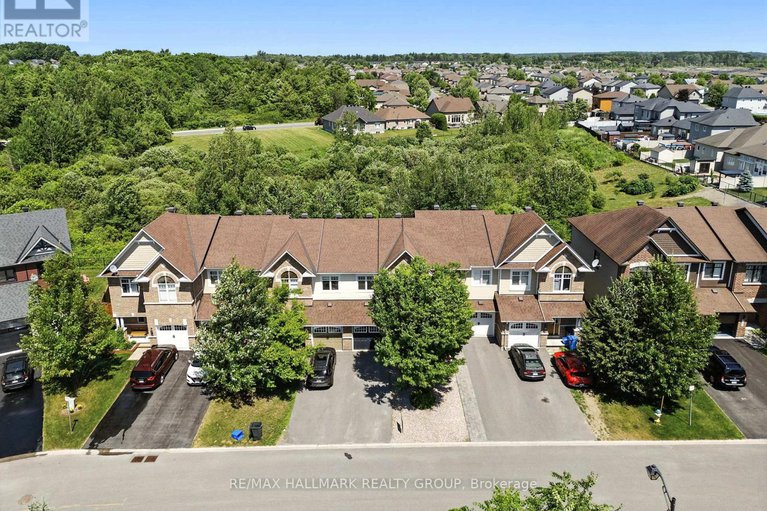 28521802/2253-marble-crescent/town-of-rockland/clarence-rockland/ontario/K4K0G9_2