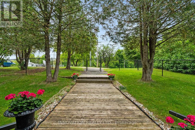 28570019/137-hillier-street/lanark-highlands-lanark-village/lanark-highlands/ontario/K0G1K0_5