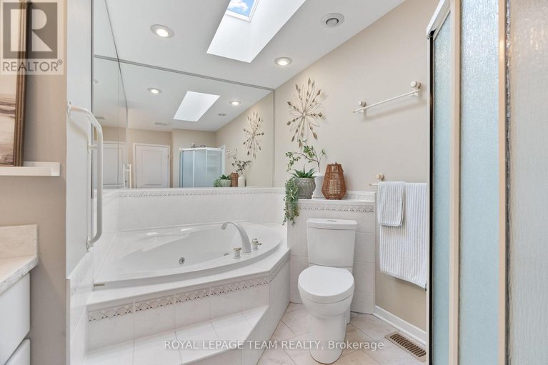 28820217/5409-riverside-crescent/manotick-long-island-nicholls-island/ottawa/ontario/K4M1H1_30