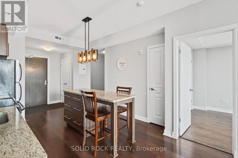 28899177/703-238-besserer-street/sandy-hill/ottawa/ontario/K1N6B1_18