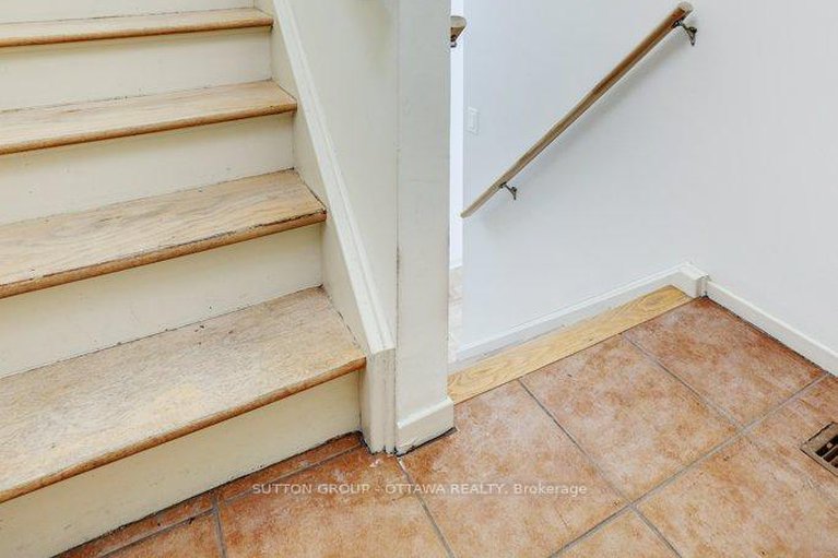 29362253/60-121-buell-street/westborohampton-park/ottawa/ontario/K1Z7E7_6