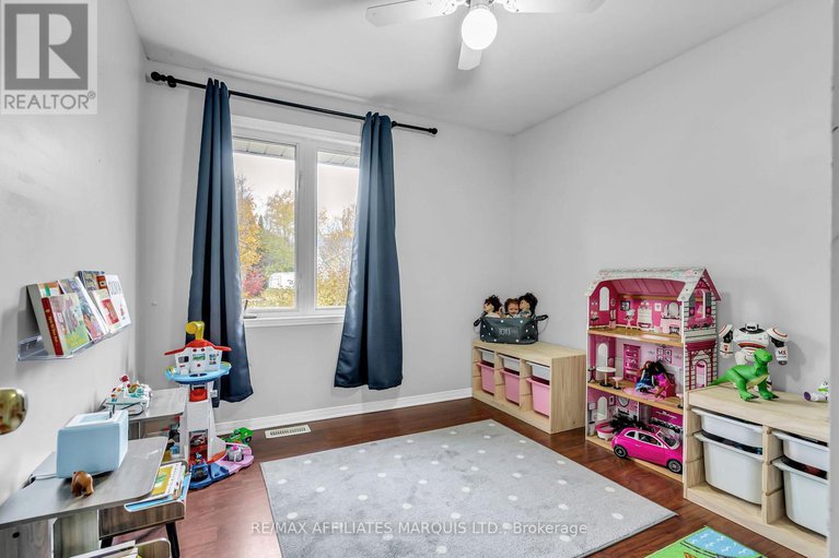 29072525/17-napier-street/ingleside/south-stormont/ontario/K0C1M0_16