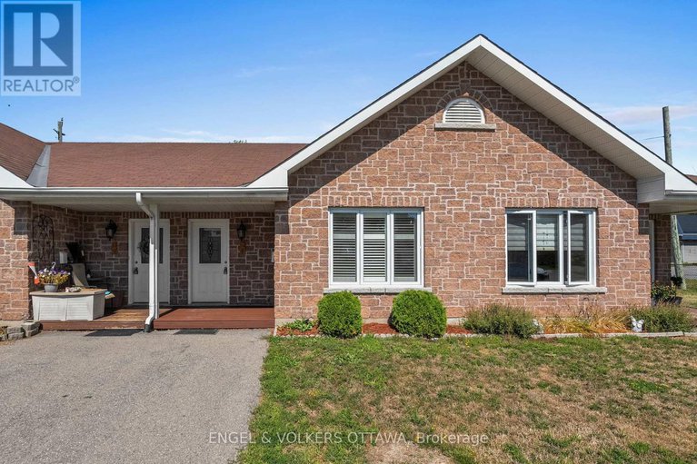 28804210/e-50-fifth-street-e/morrisburg/south-dundas/ontario/K0C1X0_3