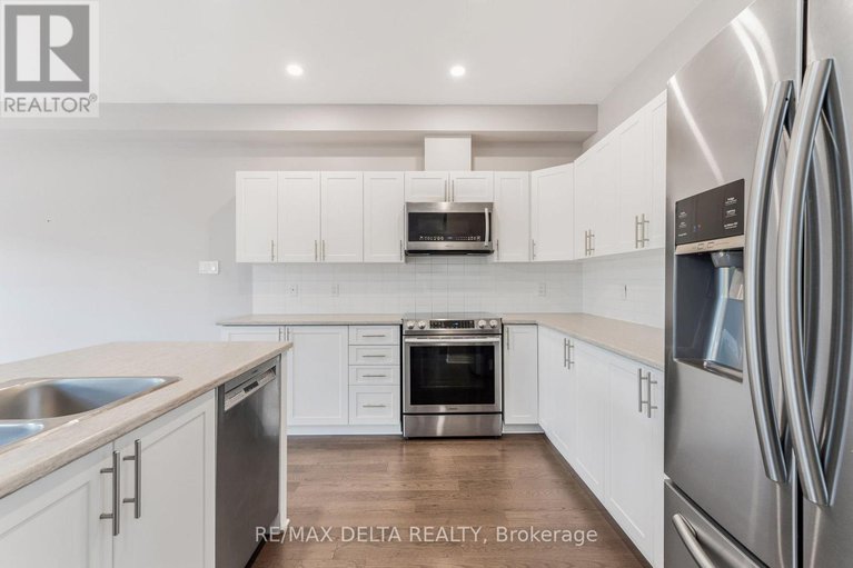 28584599/196-onyx-crescent/town-of-rockland/clarence-rockland/ontario/K4K0H5_16