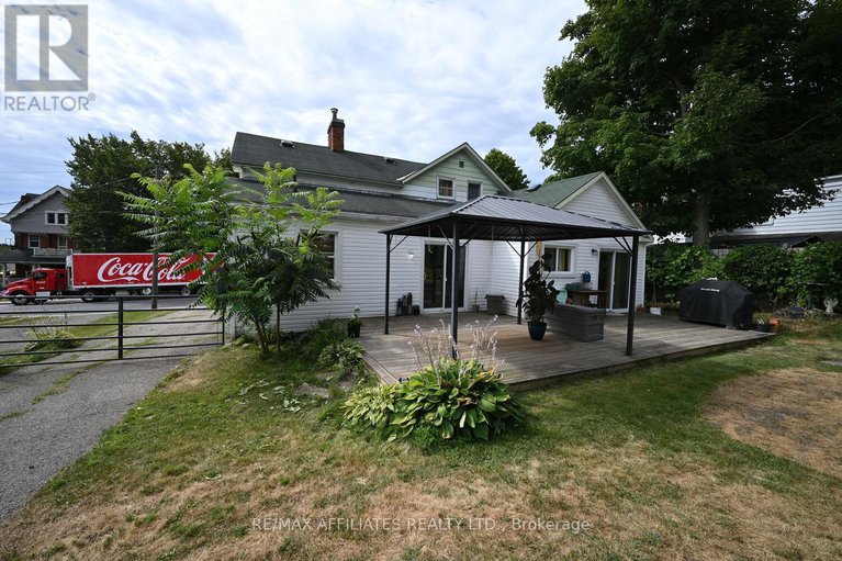 28756533/60-chambers-street/smiths-falls/smiths-falls/ontario/K7A2Y6_38